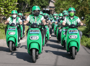 OJEK ONLINE BISA KREDIT MOTOR LISTRIK TANPA ADANYA DP DI PROGRAM GOTION DAN ECGO Ojek Online
