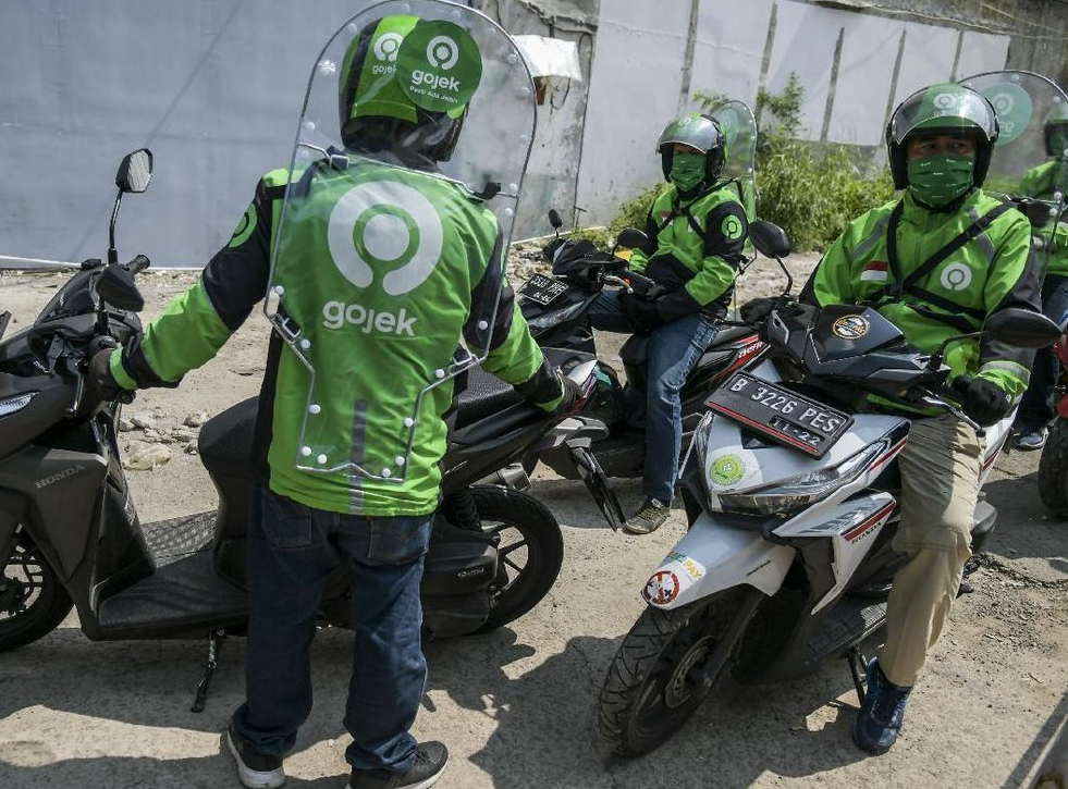 MRT Disetop Sementara: Imbas Besi Jatuh ke Jalur, Pekerja Beralih Naik Ojek Online