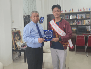 MAHASISWA UNSULTRA BERJAYA DI SINGAPURA: KISAH KEBERHASILAN YANG MENGINSPIRASI Mahasiswa Unsultra