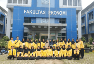 PLAGIAT KARYA: PELAJARAN BERHARGA DARI KASUS MAHASISWA UNNES Screenshot 2024-06-26 193447