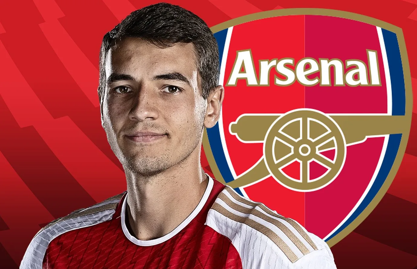 JAKUB KIWIOR MENARIK PERHATIAN TIM RAKSASA PRANCIS SAAT TRANSFER WILLIAM SALIBA DIPERBARUI Jakub Kiwior Menarik Perhatian Tim Raksasa Prancis Saat Transfer William Saliba Diperbarui