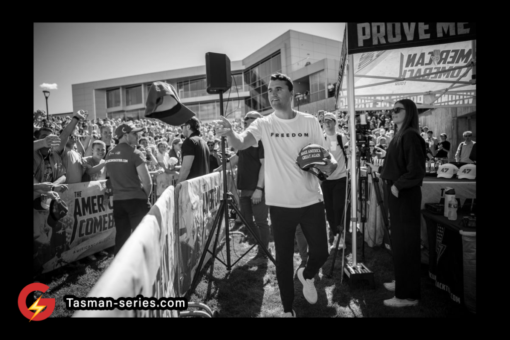 CHARLIE KIRK TEWAS DITEMBAK SAAT ACARA DI UTAH VALLEY UNIVERSITY charlie kirk | Tasman-series.com